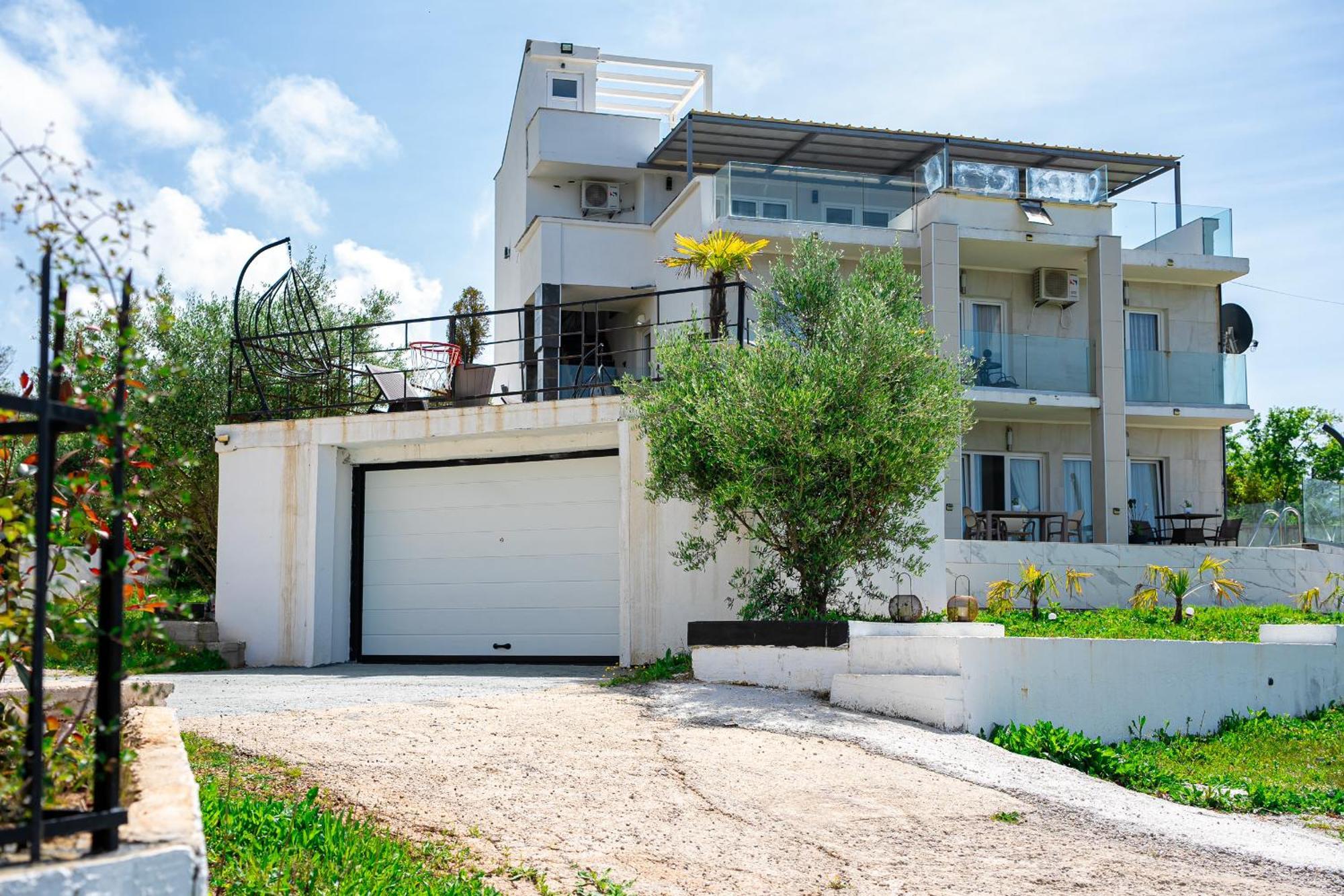 Hacienda Villa *