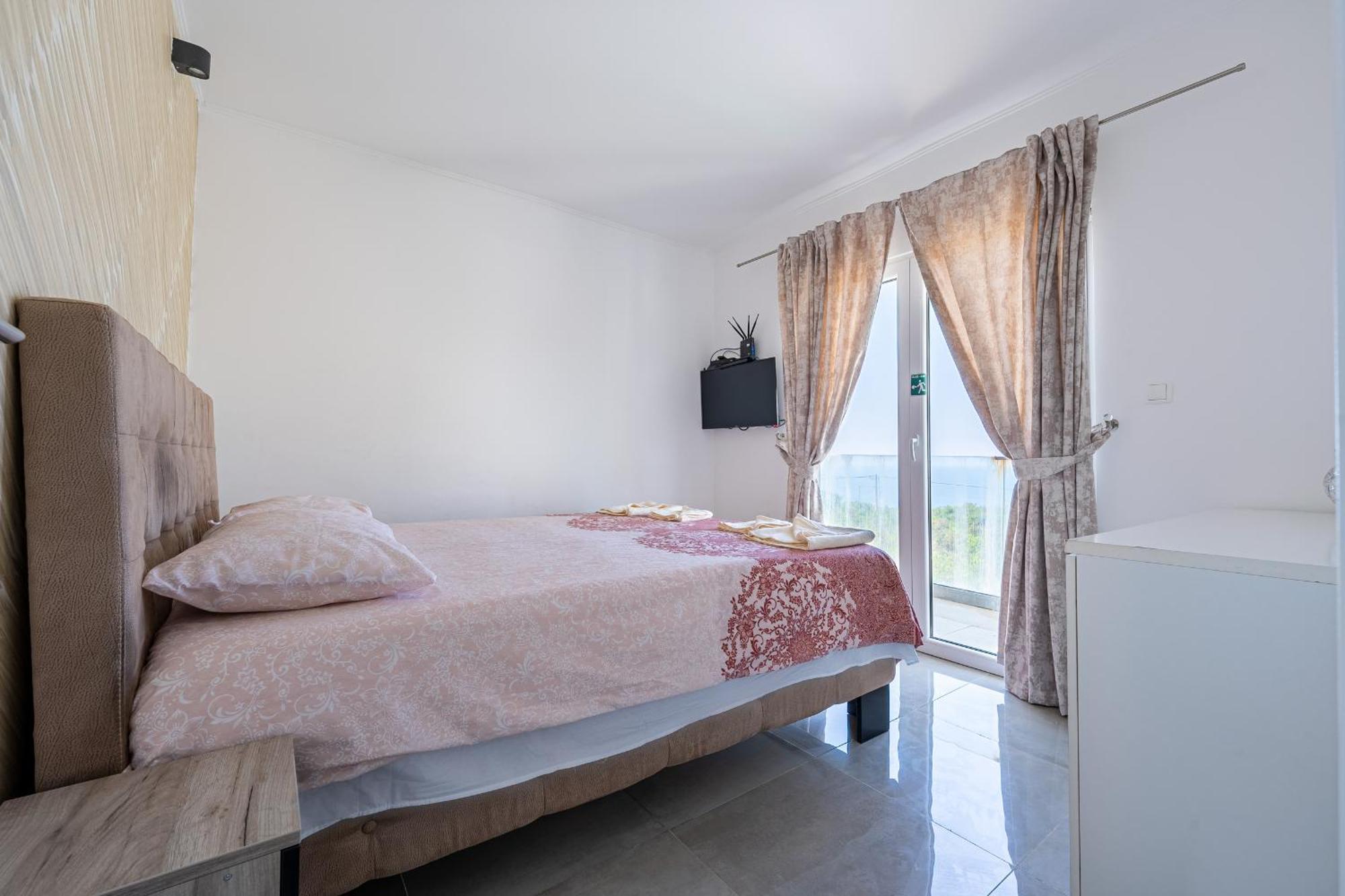 Hacienda * Budva